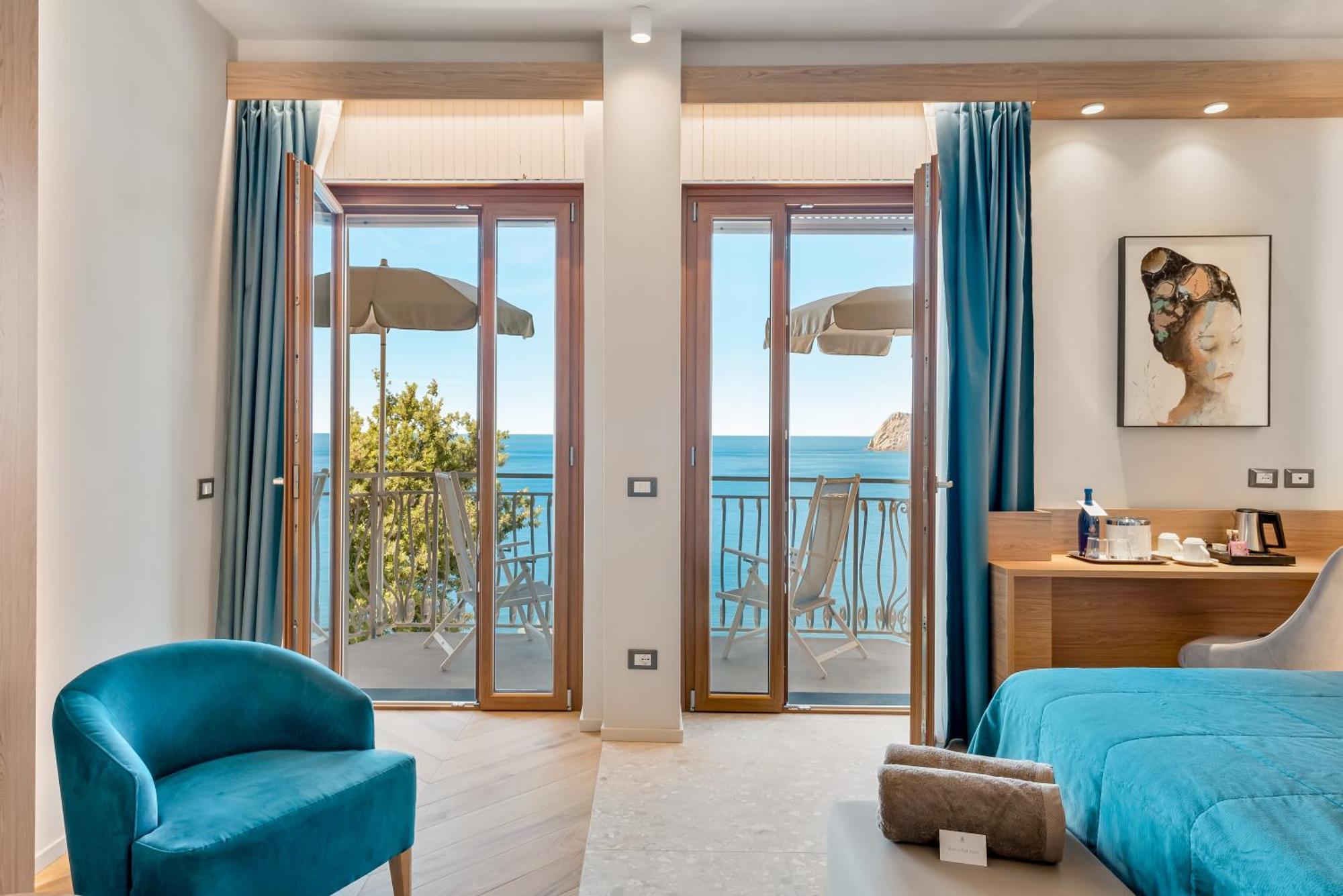 Junior Suite Balcony Sea View